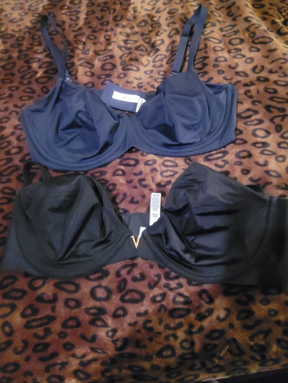 Women’s Underwire Bra Set - Black and Navy - Picture 4 of 6